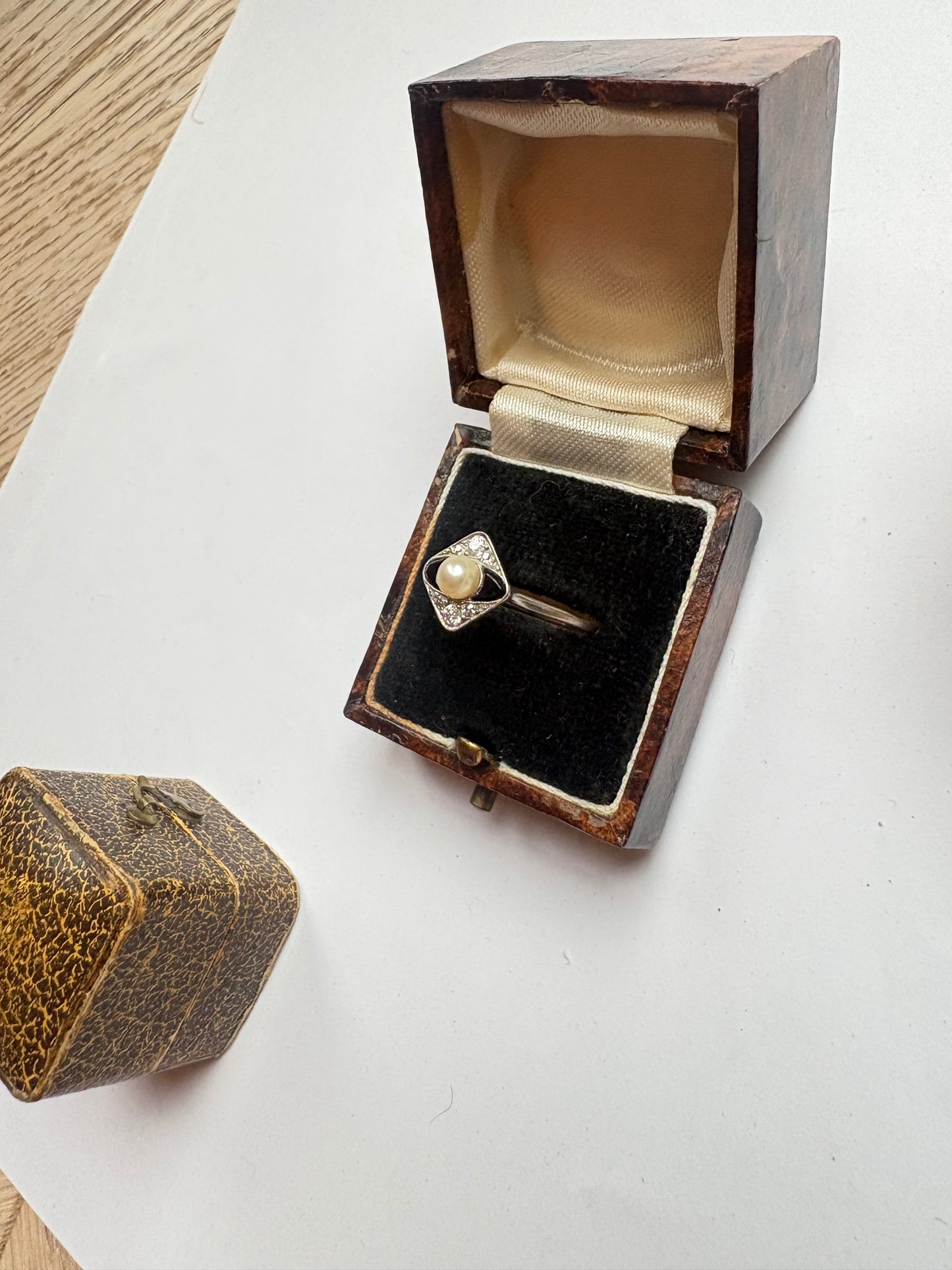 Art Deco split pearl, diamond and onyx dress ring