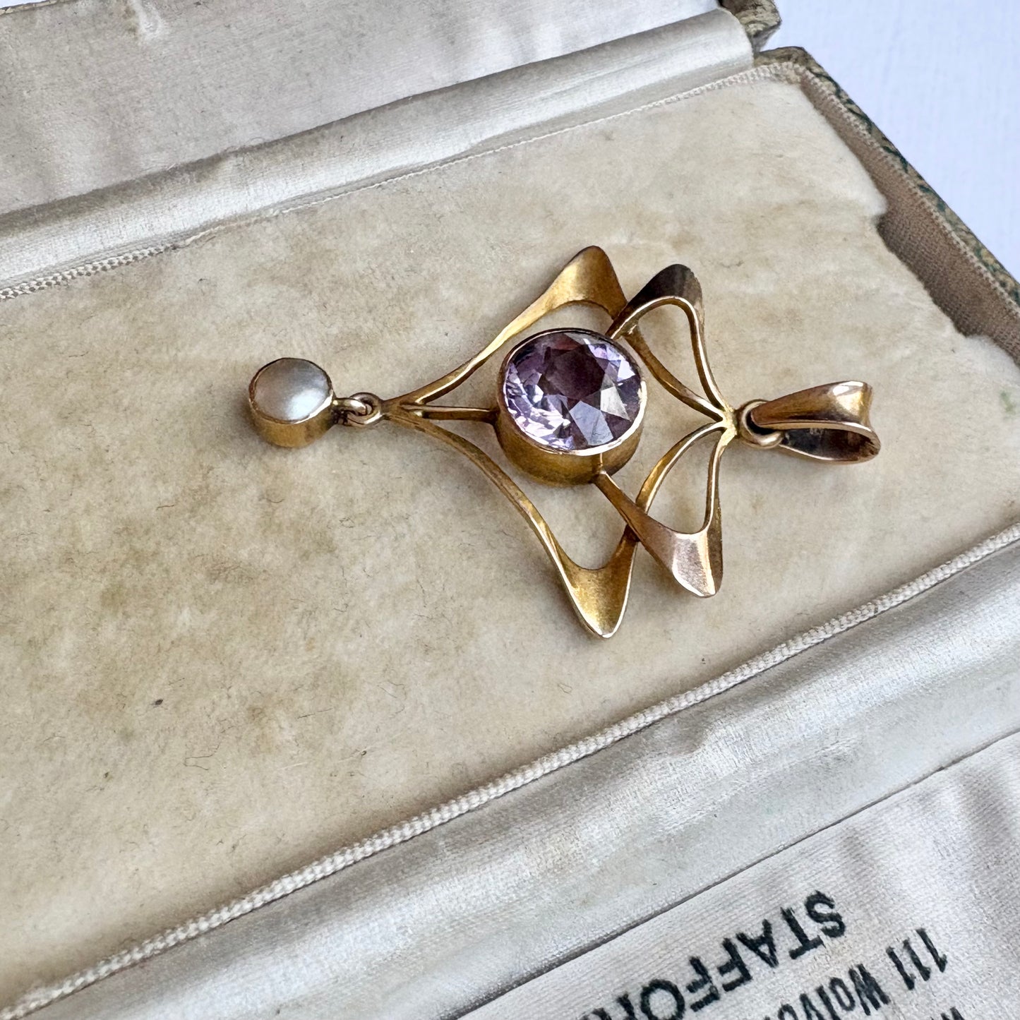 Antique Art Nouveau Gold Amethyst & Mother-of-Pearl Pendant