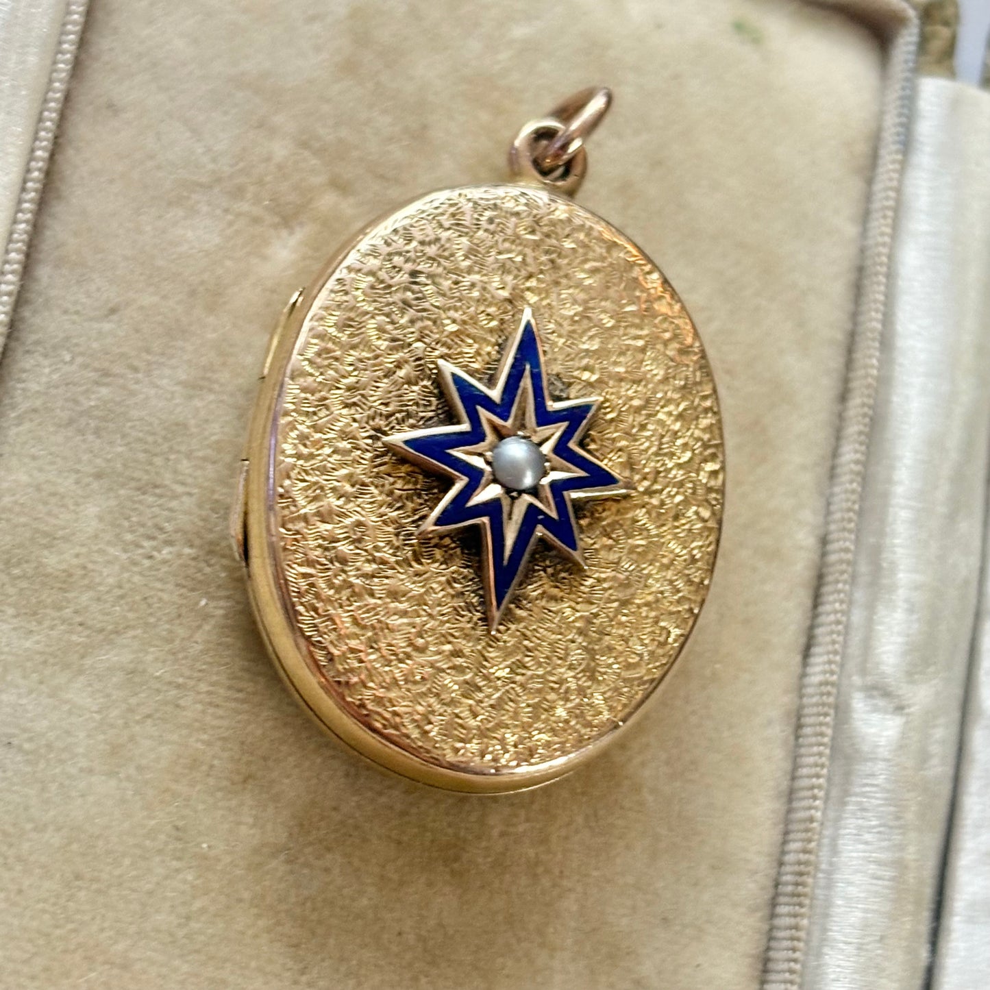 Antique Victorian gold enamel and split pearl locket