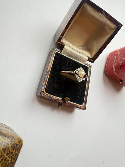 Art Deco split pearl, diamond and onyx dress ring